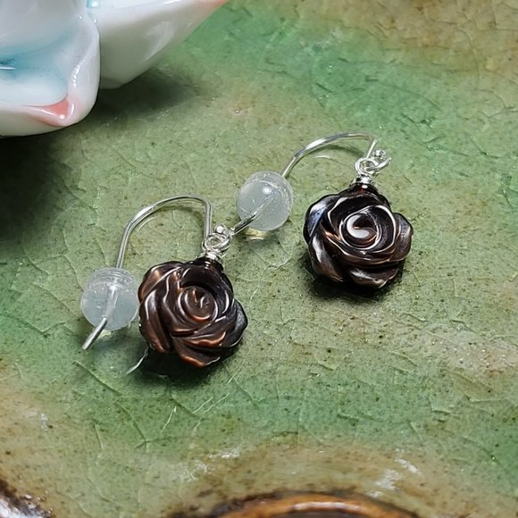 Gorgeous Timeless Natural Chocolate Brown Rose Carved Shell Earings - Picture 10 of 15